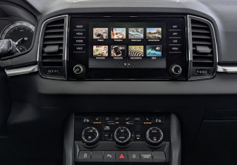 Подержанный автомобиль Skoda Karoq 2021 года (17 фото)