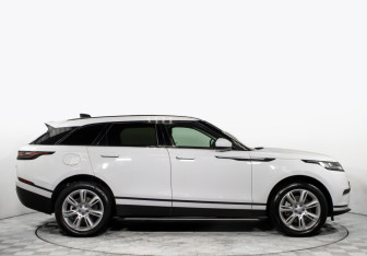 Подержанный автомобиль Land Rover Range Rover Velar 2022 года (4 фото)