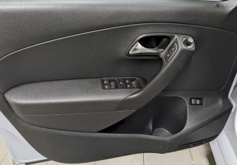 Подержанный автомобиль Volkswagen Polo Sedan 2020 года (11 фото)