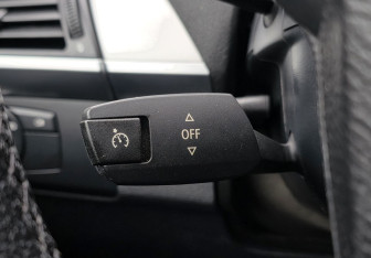 Подержанный автомобиль BMW X5 2011 года (19 фото)