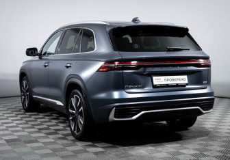 Подержанный автомобиль Geely Monjaro 2024 года (7 фото)