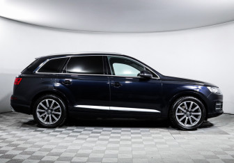Подержанный автомобиль Audi Q7 2016 года (4 фото)