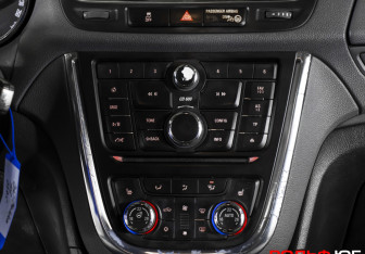 Подержанный автомобиль Opel Mokka 2013 года (15 фото)