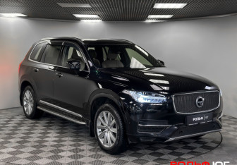 Подержанный автомобиль Volvo XC90 2018 года (23 фото)
