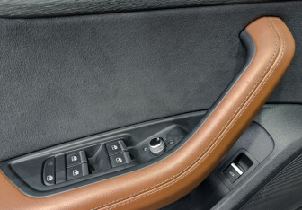 Подержанный автомобиль Audi A5 Liftback 2022 года (26 фото)