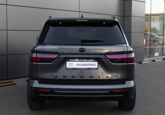 Подержанный автомобиль Toyota Sequoia 2022 года (29 фото)