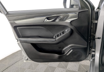 Подержанный автомобиль Haval Jolion 2022 года (19 фото)