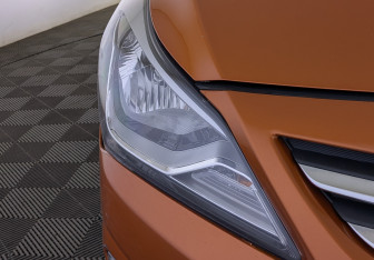 Подержанный автомобиль Hyundai Solaris Hatchback 2015 года (11 фото)