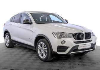 Подержанный автомобиль BMW X4 2017 года (3 фото)