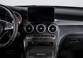 Подержанный автомобиль Mercedes-Benz GLC AMG 2018 года (13 фото)