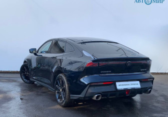 Подержанный автомобиль Changan UNI-V 2024 года (7 фото)