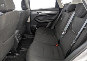 Подержанный автомобиль Haval Jolion 2023 года (18 фото)