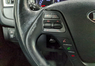 Подержанный автомобиль Kia Ceed Wagon 2013 года (26 фото)