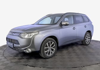 Подержанный автомобиль Mitsubishi Outlander 2012 года (1 фото)