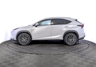 Подержанный автомобиль Lexus NX 2017 года (8 фото)