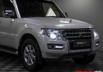 Подержанный автомобиль Mitsubishi Pajero 2021 года (22 фото)