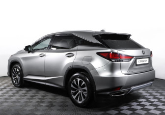 Подержанный автомобиль Lexus RX 2020 года (7 фото)