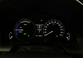 Подержанный автомобиль Lexus ES 2013 года (11 фото)