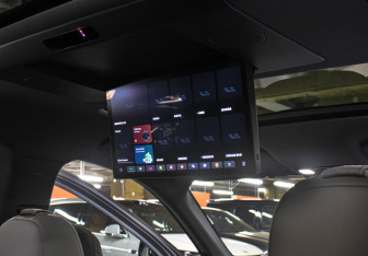 Подержанный автомобиль LiXiang L9 2023 года (16 фото)