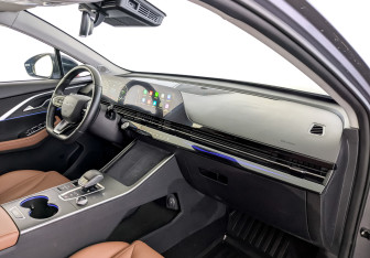 Подержанный автомобиль Omoda C5 2022 года (11 фото)