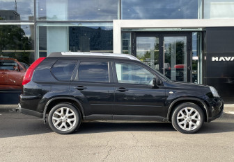 Подержанный автомобиль Nissan X-Trail 2014 года (4 фото)