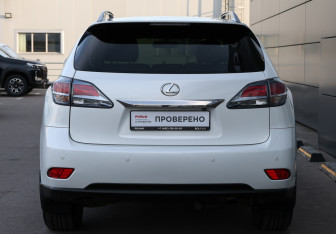 Подержанный автомобиль Lexus RX 2015 года (6 фото)