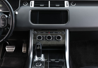Подержанный автомобиль Land Rover Range Rover Sport 2014 года (15 фото)