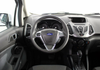 Подержанный автомобиль Ford EcoSport 2016 года (6 фото)
