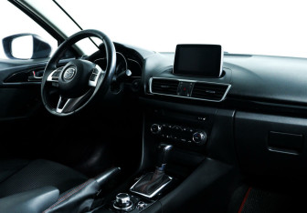 Подержанный автомобиль Mazda 3 Sedan 2015 года (7 фото)