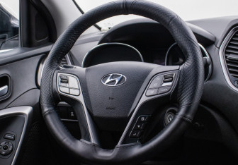 Подержанный автомобиль Hyundai Santa Fe 2013 года (15 фото)