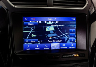 Подержанный автомобиль Ford Explorer 2018 года (11 фото)