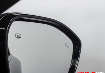 Подержанный автомобиль Changan UNI-K 2023 года (27 фото)