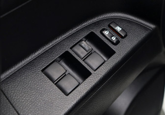 Подержанный автомобиль Toyota Highlander 2011 года (20 фото)