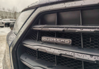 Подержанный автомобиль Audi Q7 2019 года (23 фото)