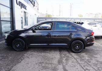 Подержанный автомобиль Skoda Rapid Liftback 2021 года (8 фото)