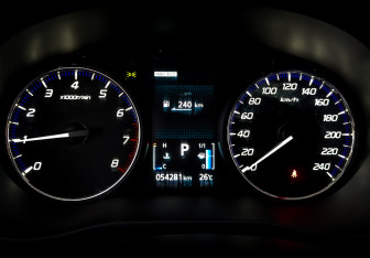 Подержанный автомобиль Mitsubishi Outlander 2020 года (13 фото)