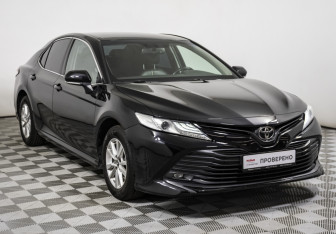 Подержанный автомобиль Toyota Camry Sedan 2019 года (3 фото)