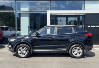 Подержанный автомобиль Geely Atlas 2020 года (8 фото)