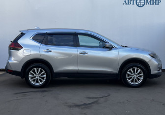Подержанный автомобиль Nissan X-Trail 2020 года (4 фото)