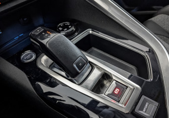 Подержанный автомобиль Peugeot 5008 Suv 2018 года (27 фото)