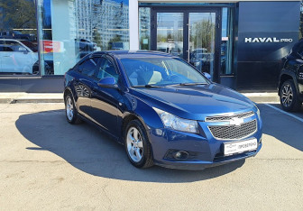 Подержанный автомобиль Chevrolet Cruze Sedan 2011 года (3 фото)