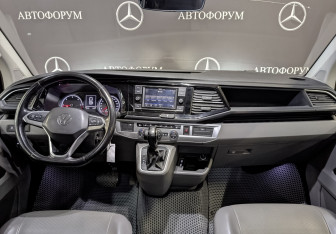Подержанный автомобиль Volkswagen Caravelle 2020 года (14 фото)