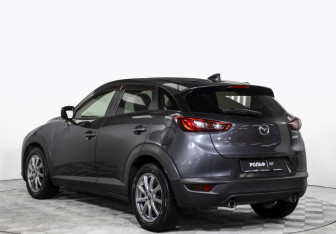 Подержанный автомобиль Mazda CX-3 2015 года (7 фото)