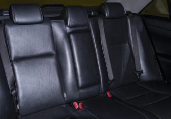 Подержанный автомобиль Toyota Camry Sedan 2012 года (15 фото)