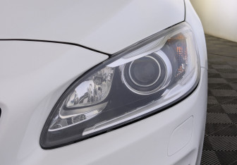 Подержанный автомобиль Volvo S60 2016 года (11 фото)