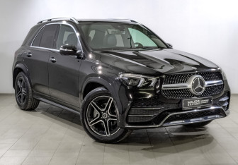 Подержанный автомобиль Mercedes-Benz GLE 2021 года (3 фото)