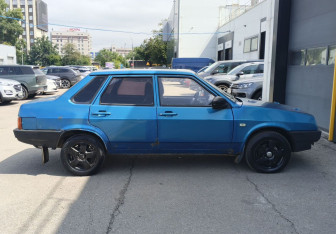 Подержанный автомобиль LADA (ВАЗ) 21099 2000 года (4 фото)