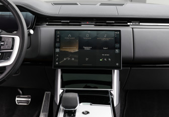 Подержанный автомобиль Land Rover Range Rover 2024 года (17 фото)