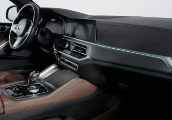 Подержанный автомобиль BMW X6 2020 года (9 фото)