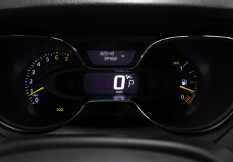 Подержанный автомобиль Renault Kaptur 2016 года (13 фото)